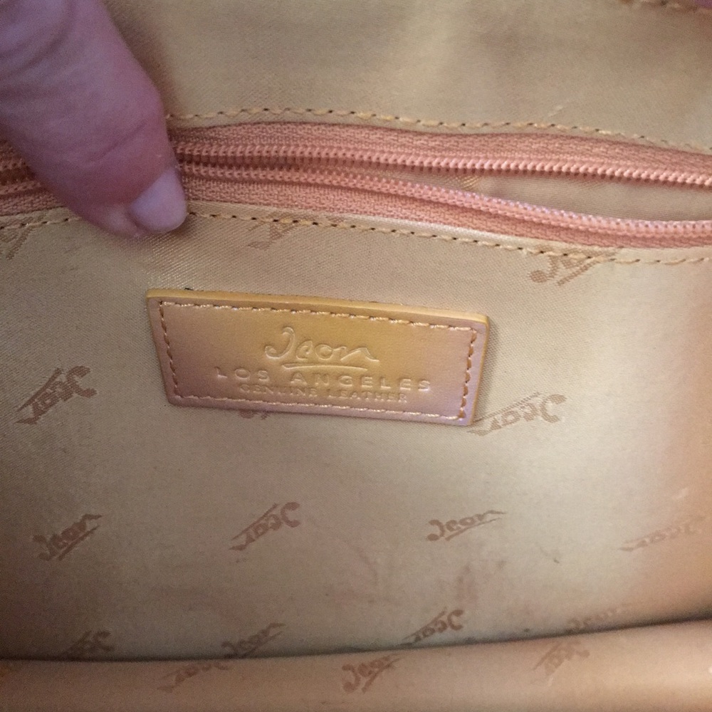 Purse - Picture 2 of 3